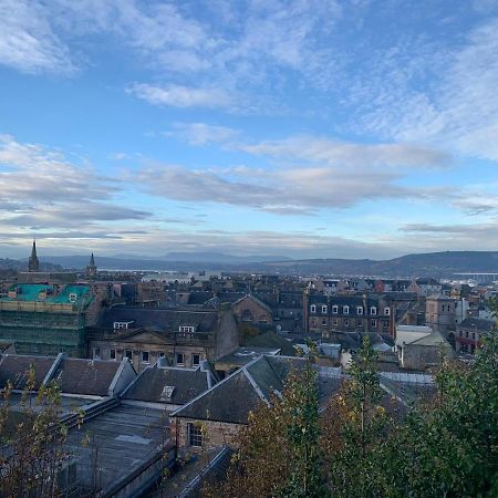 Hill House - Mews Town House, In A Quiet Private Close, In The City Centre Of Inverness. Bagian luar foto
