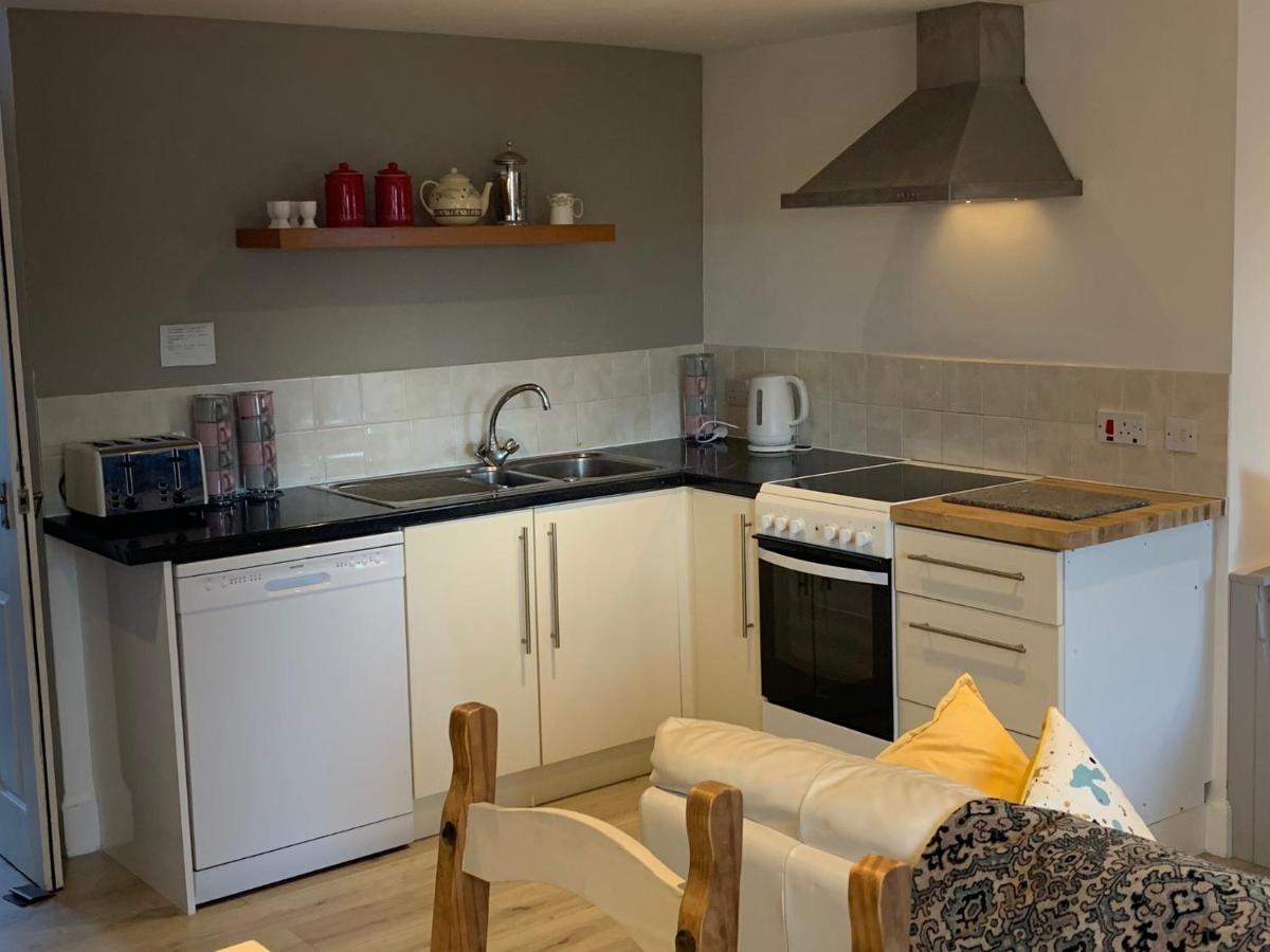 Hill House - Mews Town House, In A Quiet Private Close, In The City Centre Of Inverness. Bagian luar foto